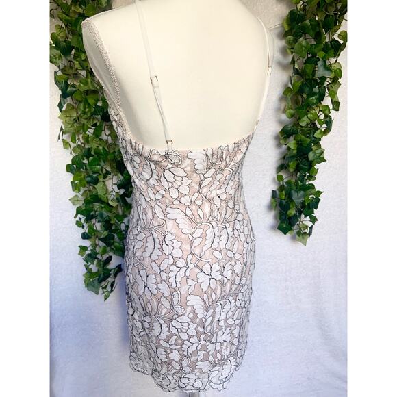 Lulus Delicate Darling Beige and Ivory Lace Bodycon Dress Women's Medium - Picture 10 of 11